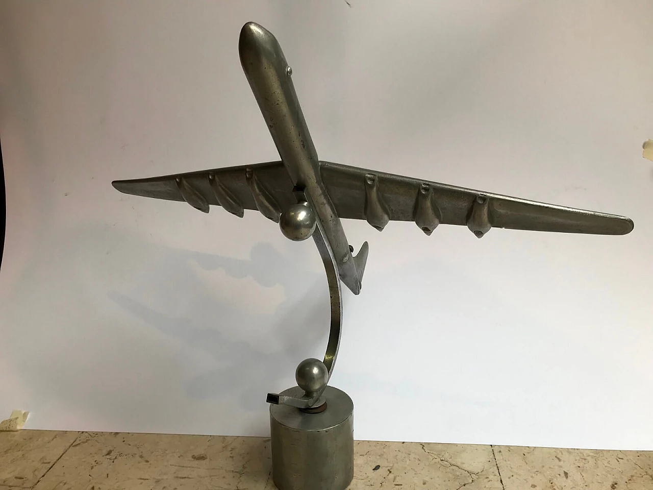 Large U51 aircraft model in aluminium, 1950s 2