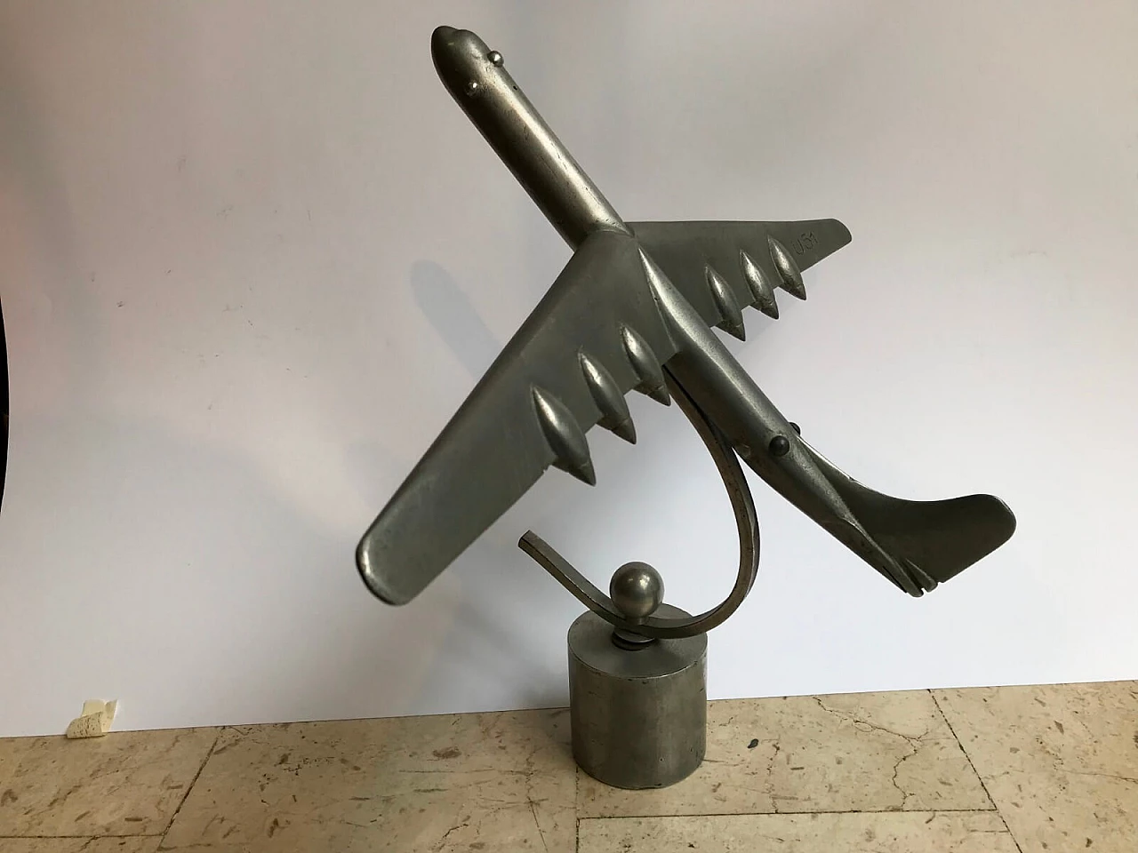 Large U51 aircraft model in aluminium, 1950s 5