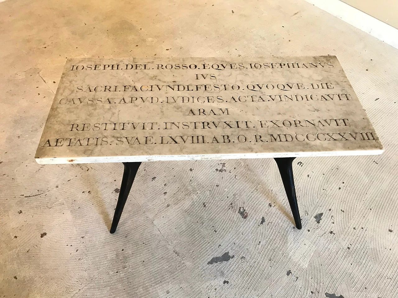 Wooden coffee table with marble top from 1828. 4