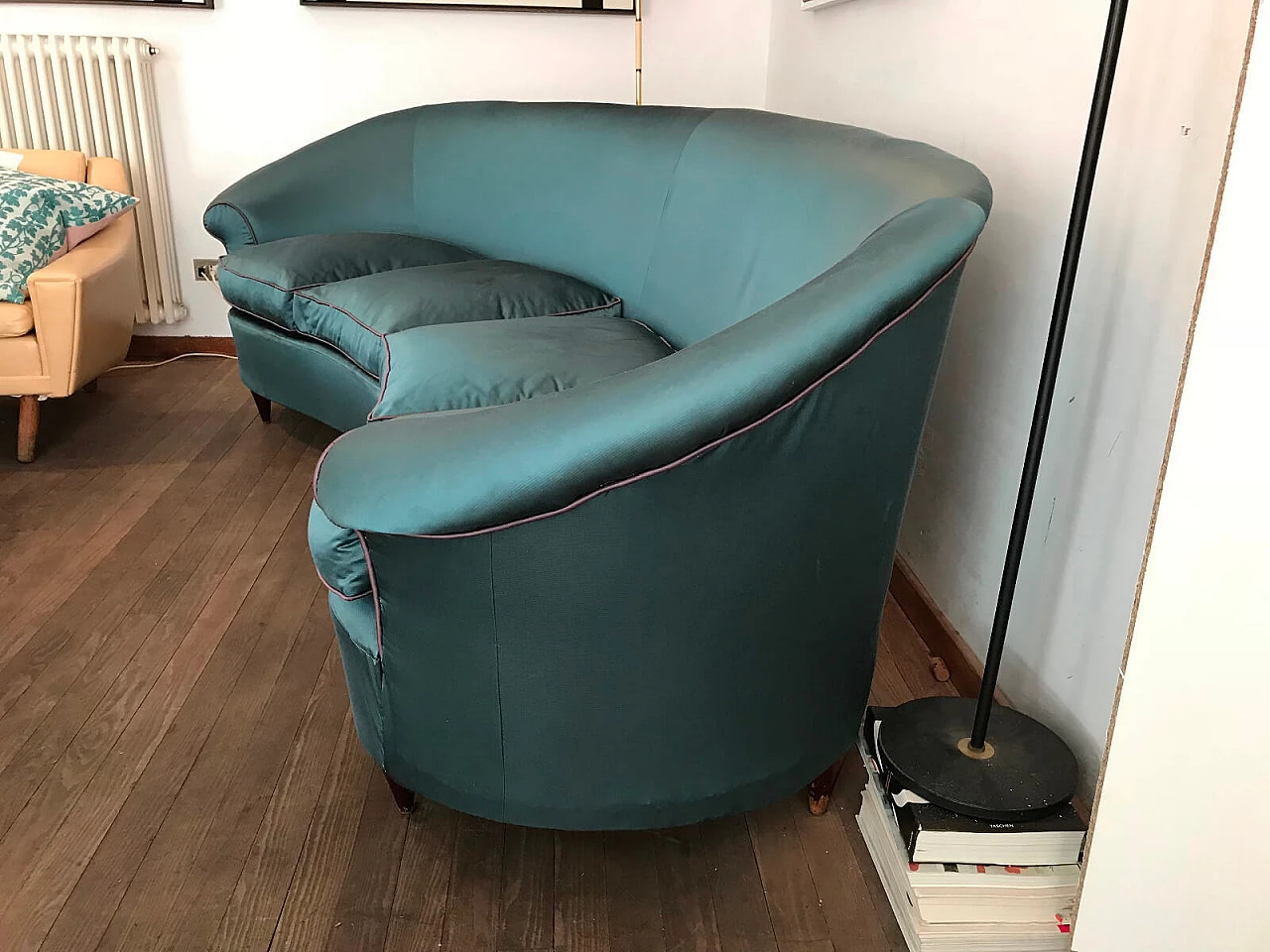 Large bean sofa in oil-coloured silk of the '50s 3