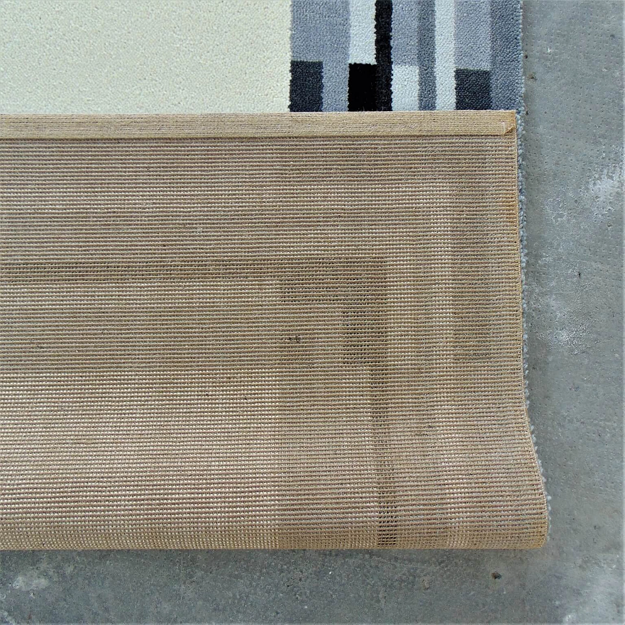 Tappeto danese EGE Rya, Axminster Rug, in pura lana, color crema con bordo scuro, anni '80 1069308