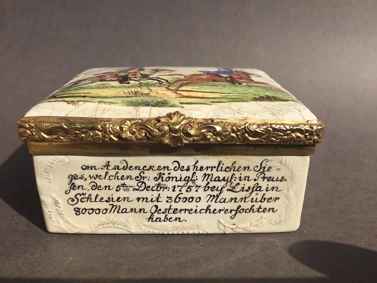 German Enamelled box hand painted with horses and riders, 18th century 1075306