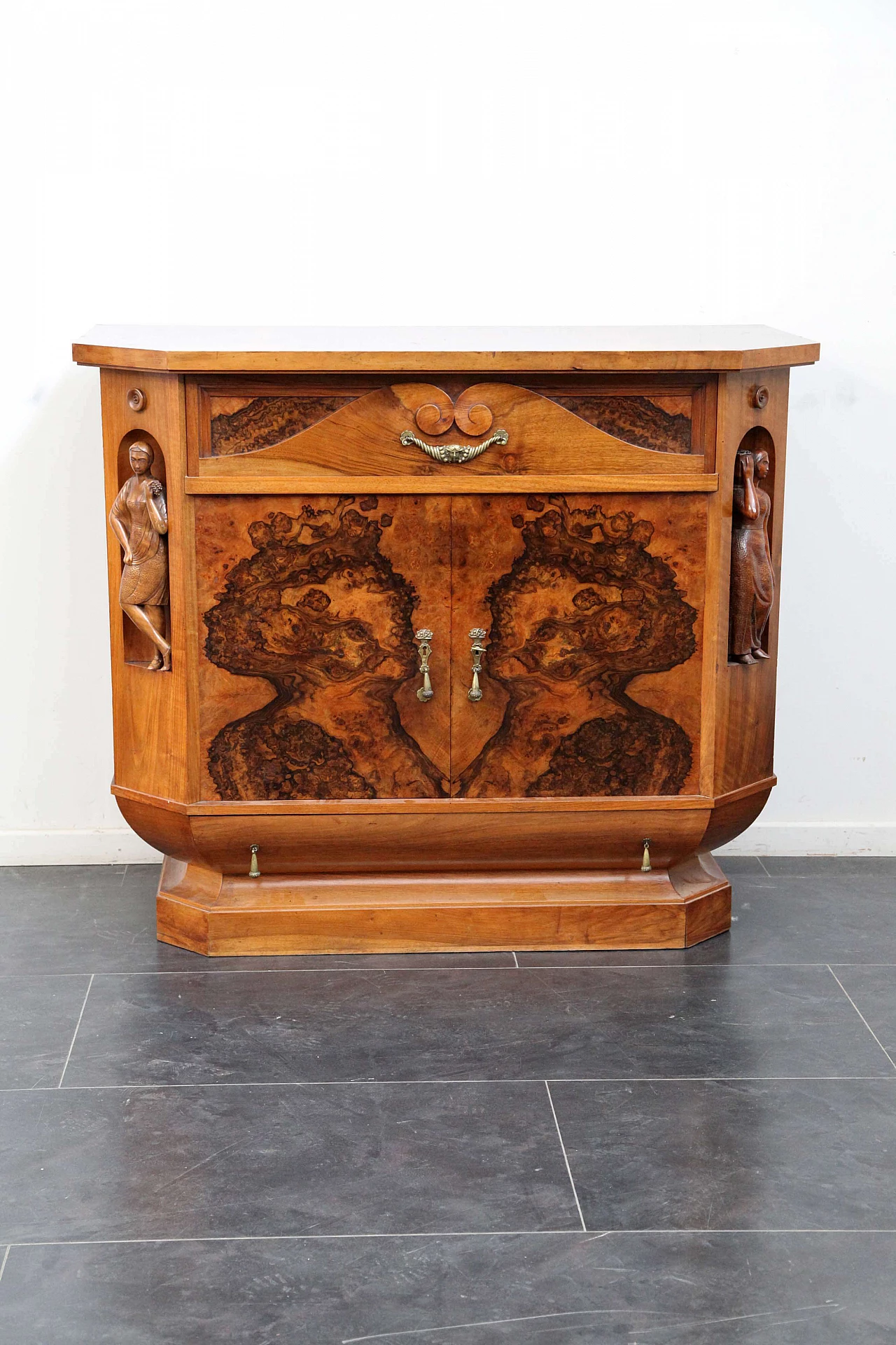 Credenza in legno e radica di ulivo, Dante Morozzi e Marcello Piacentini, anni '20 1078706