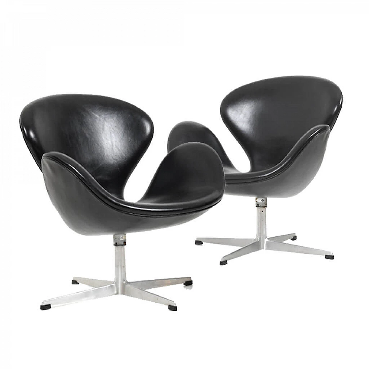 Couple of Swan Chairs by Arne Jacobsen for Fritz Hansen, restored, 1963 1081371