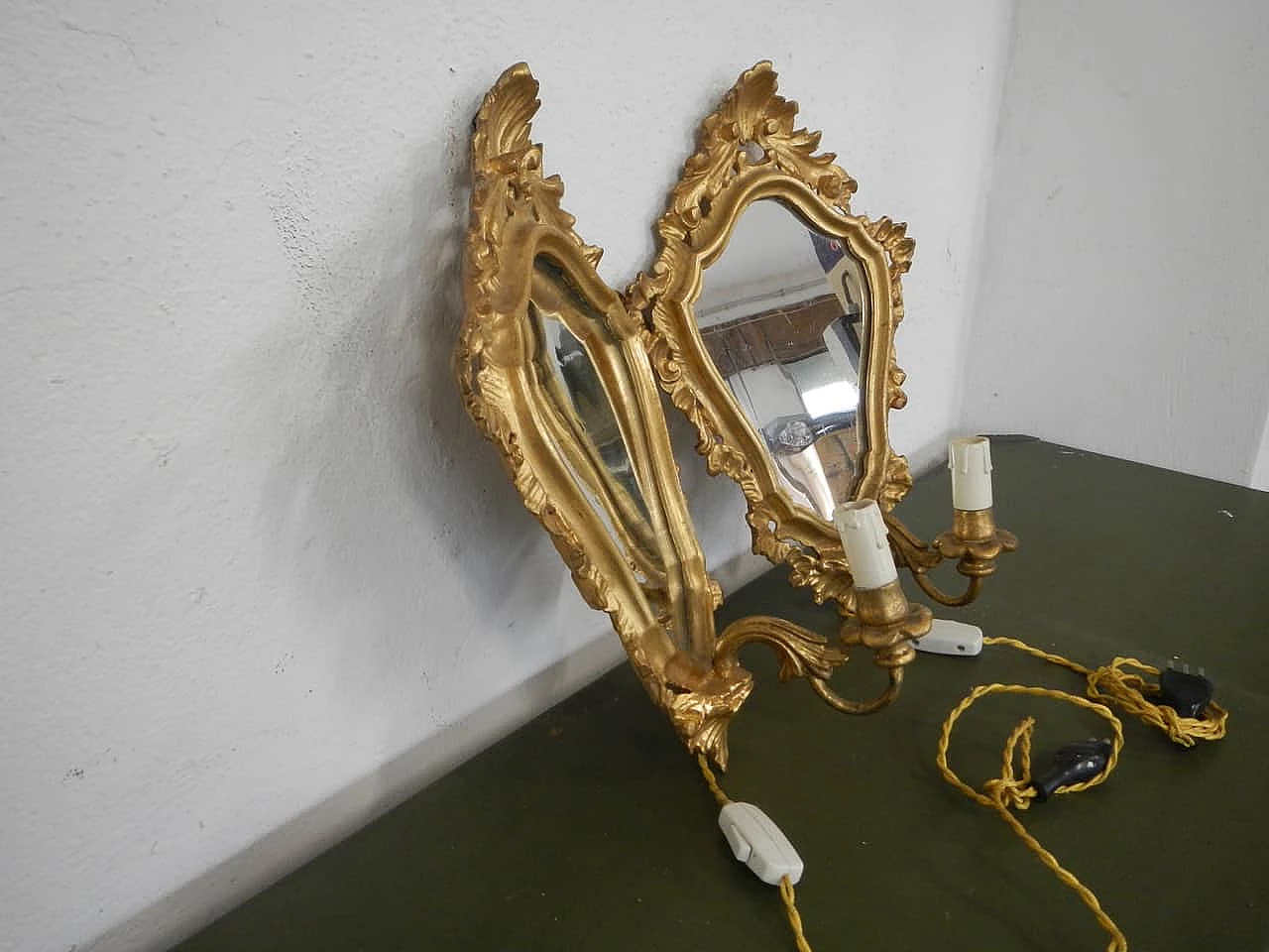 Pair of mirrors with golden frame, early 1900's 1083864