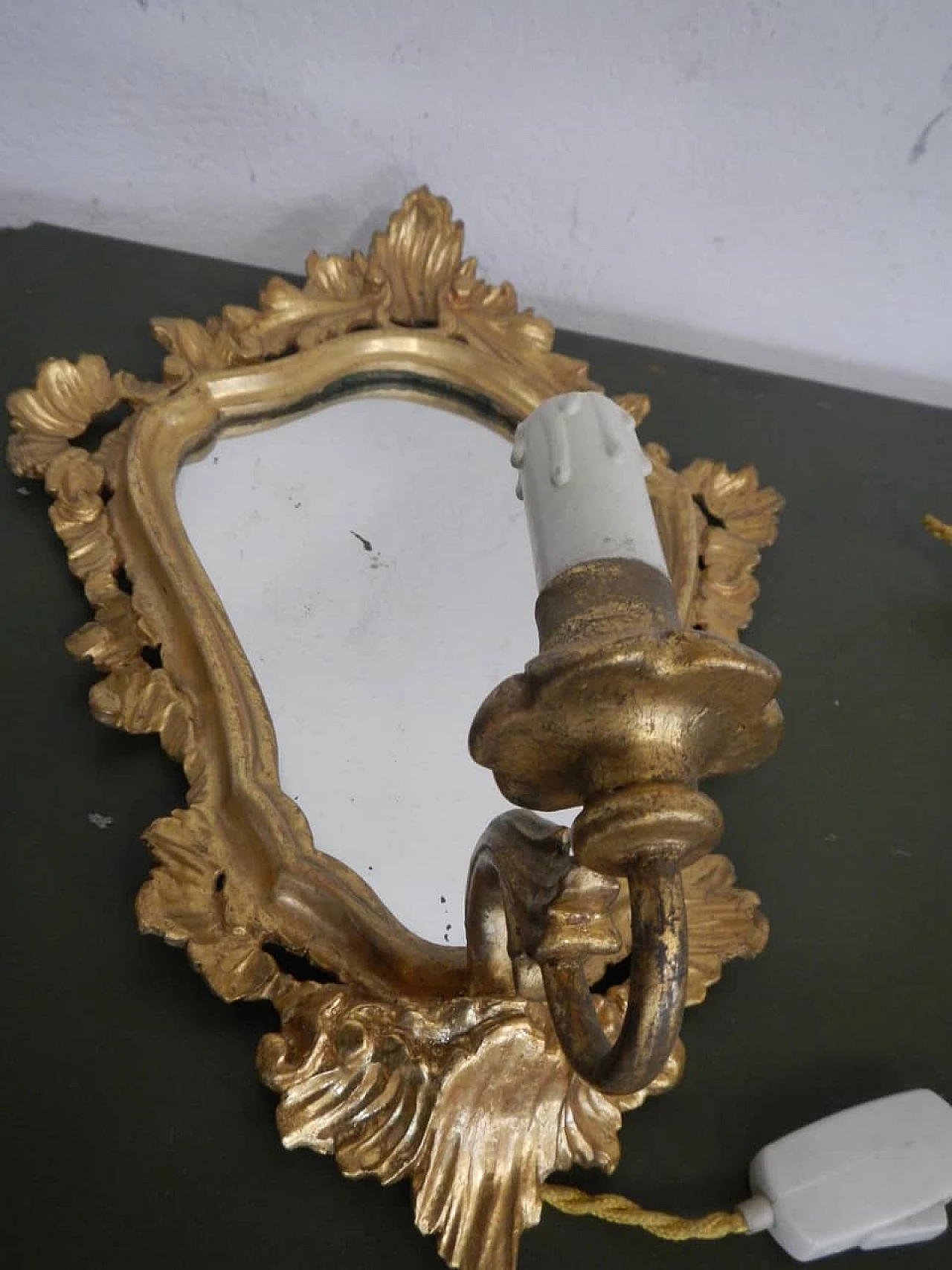 Pair of mirrors with golden frame, early 1900's 1083865