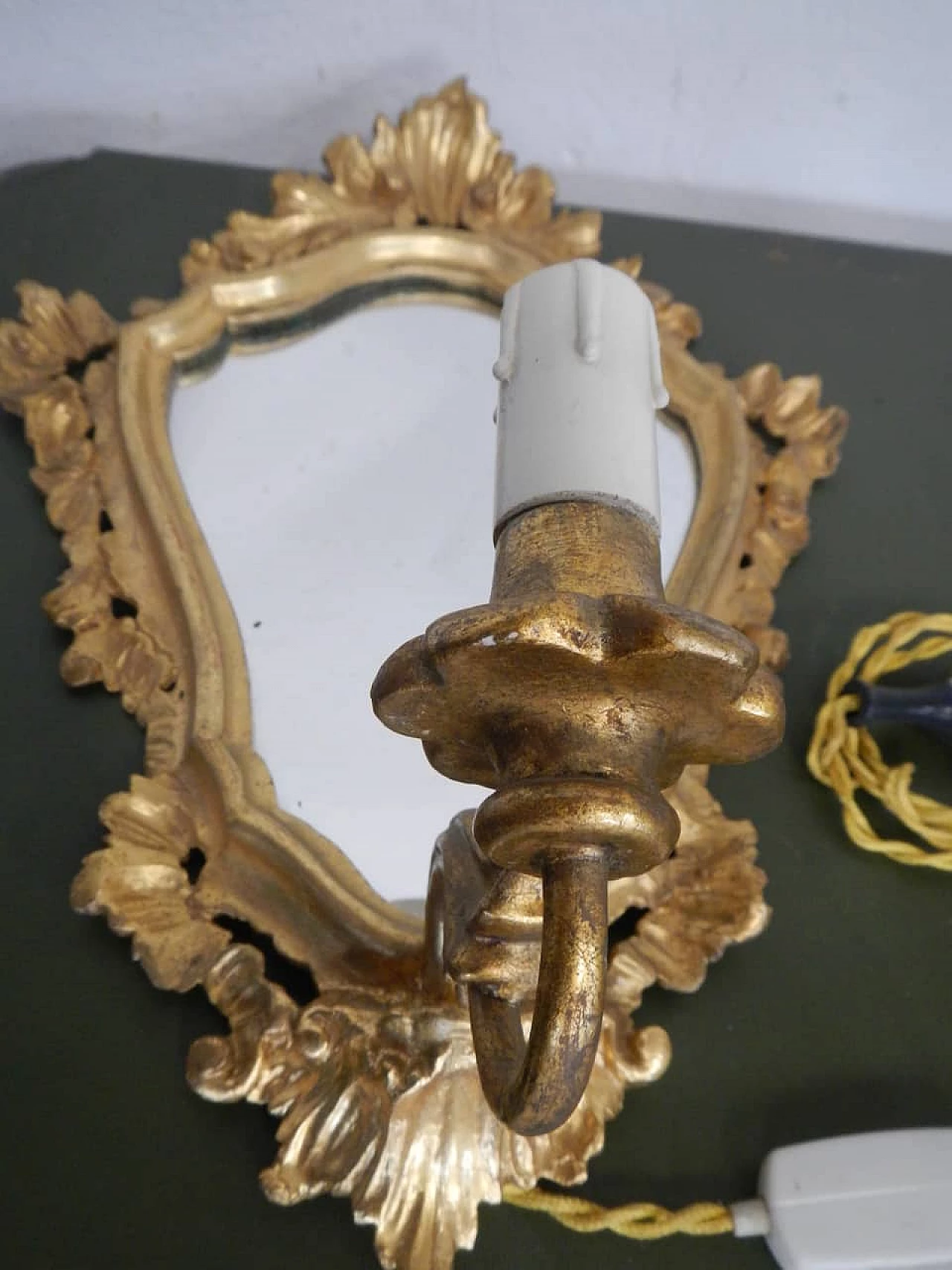 Pair of mirrors with golden frame, early 1900's 1083868