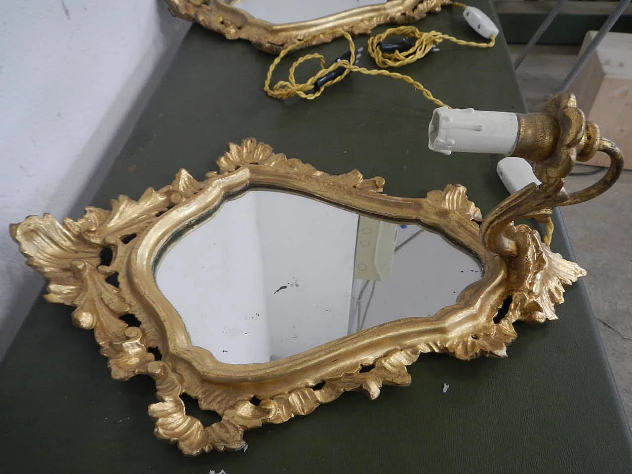 Pair of mirrors with golden frame, early 1900's 1083869