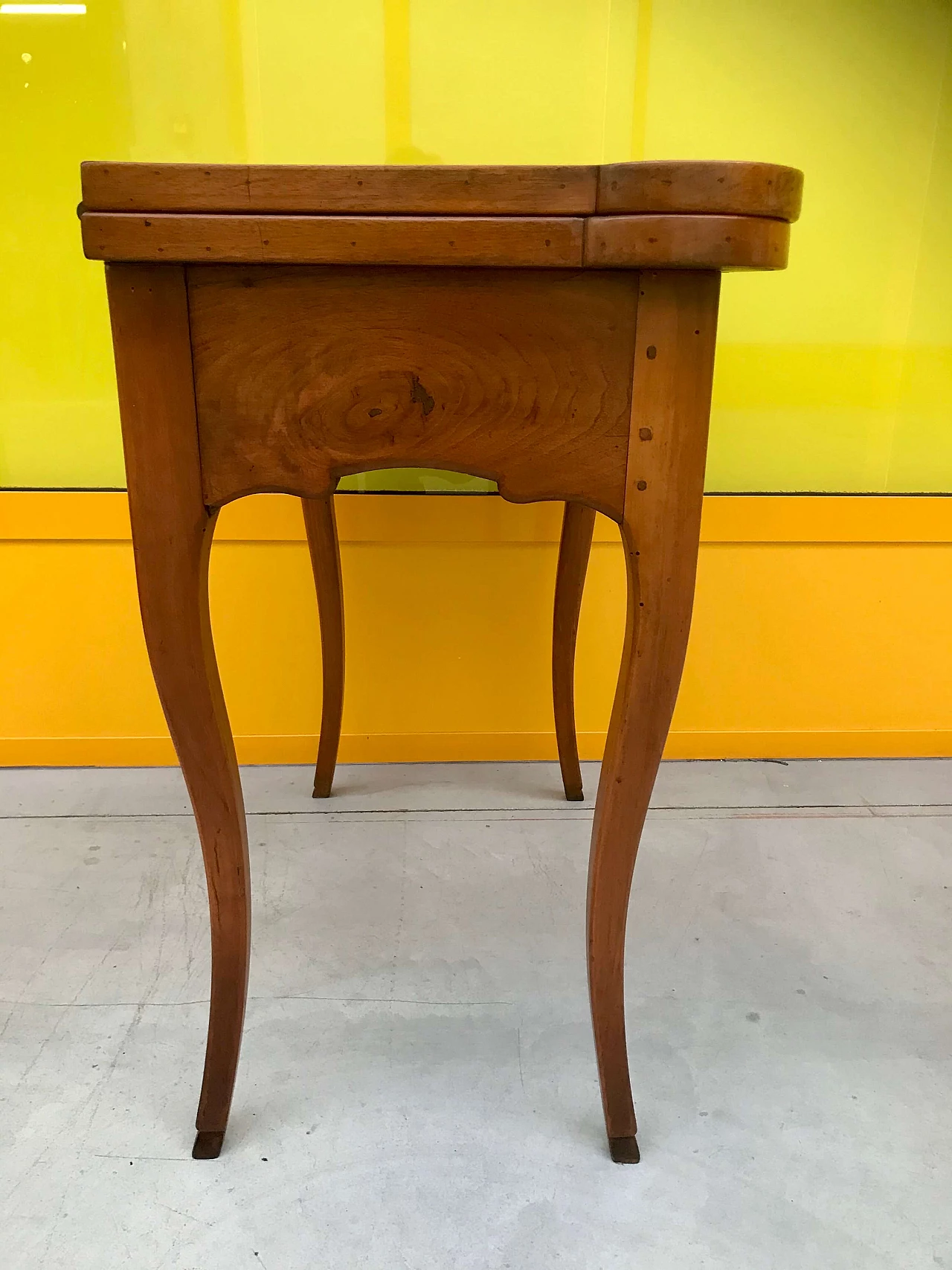 Gaming table with inlaid chessboard on the opening top and hoof shaped feet, 18th century 1165333