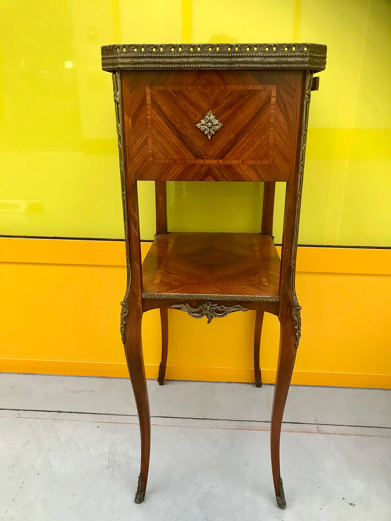 Napoleon III style center table in paved and threaded in wood with bronze details, 19th century 1165358