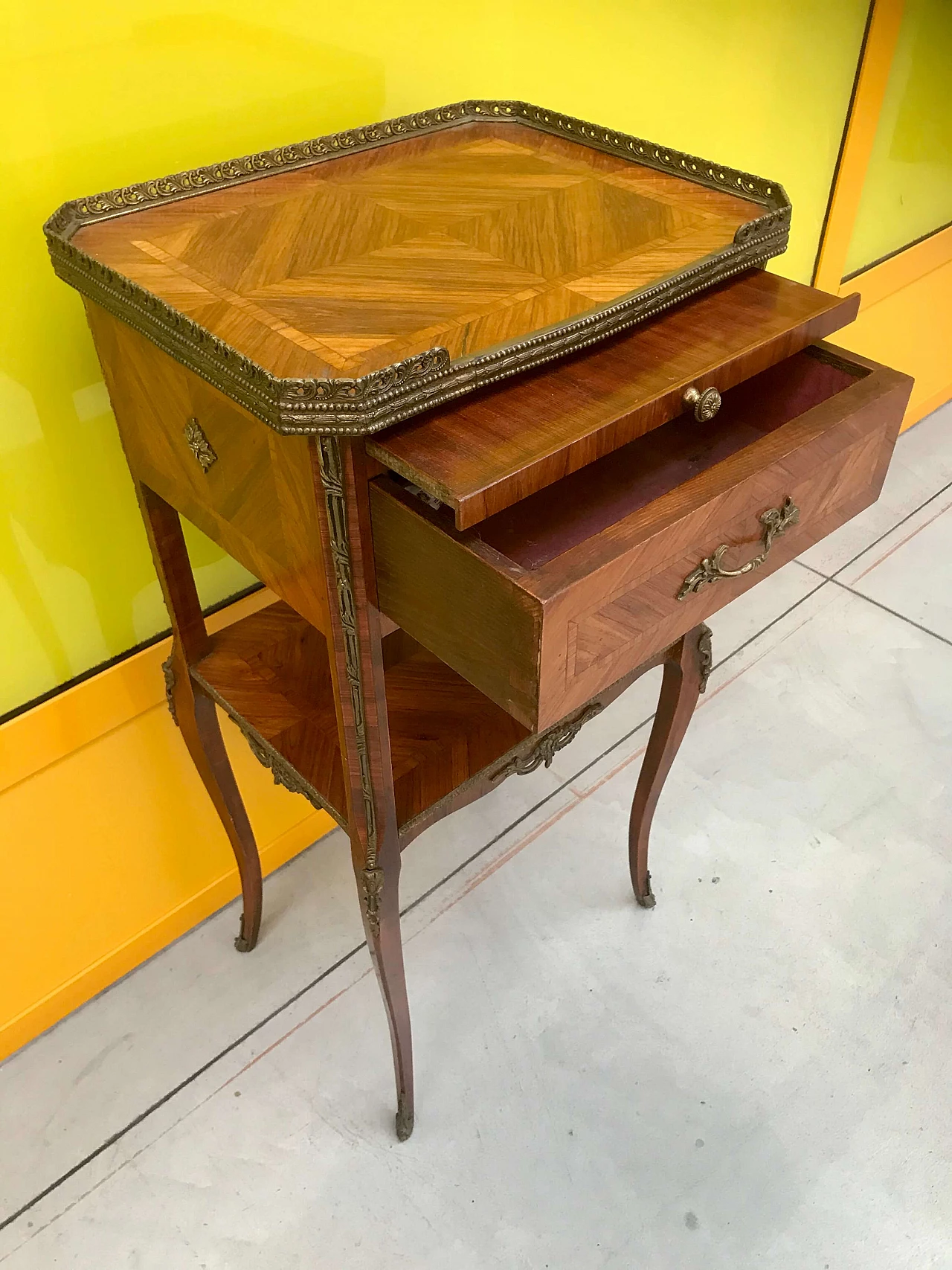 Napoleon III style center table in paved and threaded in wood with bronze details, 19th century 1165363