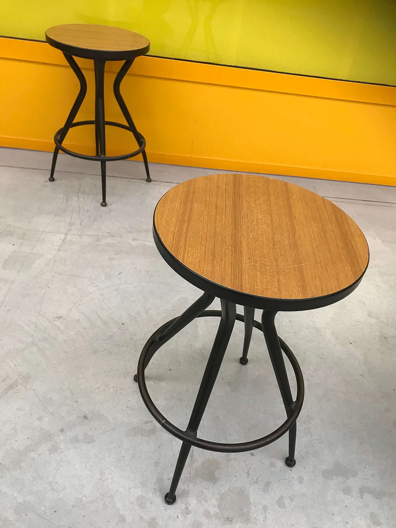 Pair of black metal stools with light laminate top, 1950s 1170719