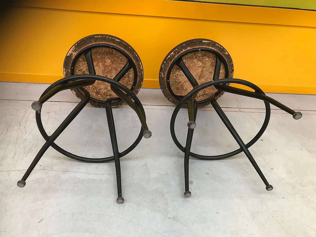 Pair of black metal stools with light laminate top, 1950s 1170724