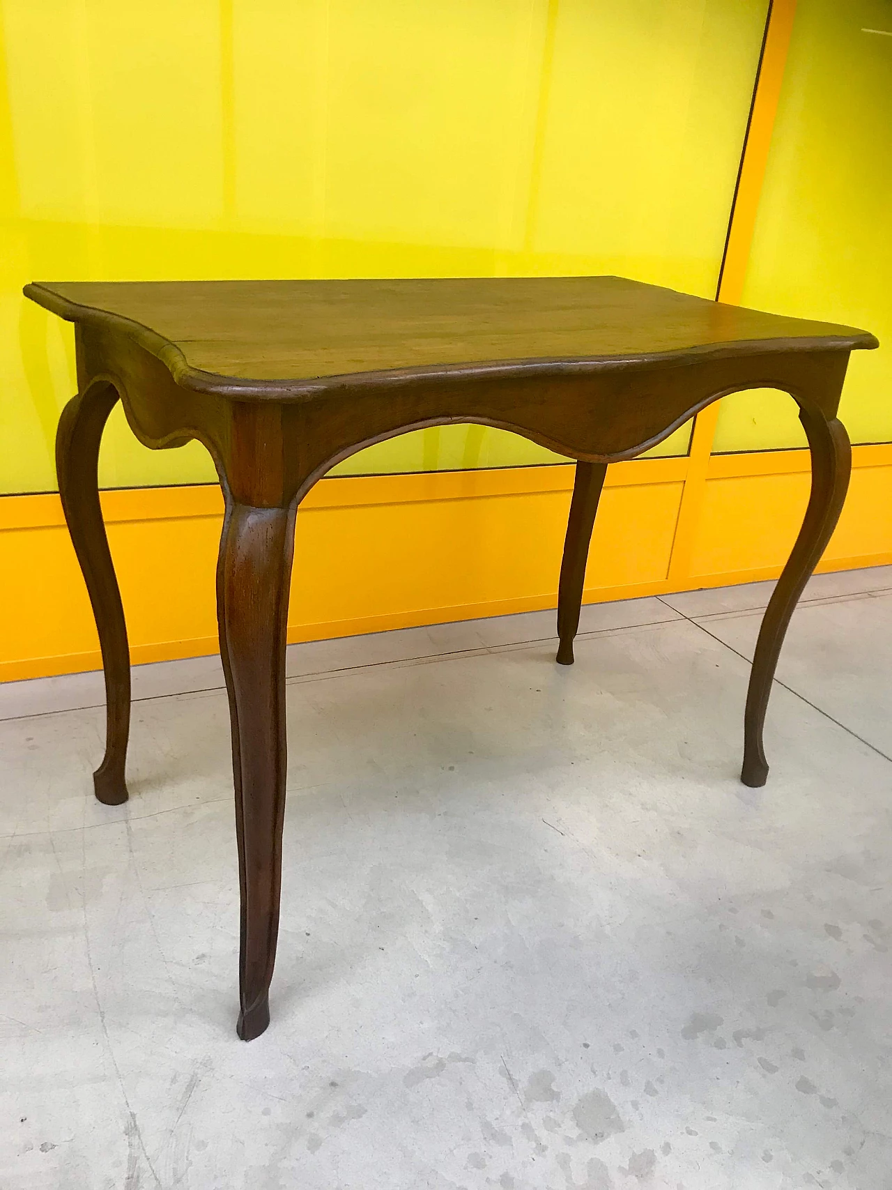 Console Luigi XV Piemontese in noce con piedi a zoccolo di capra, originale '700 1180227