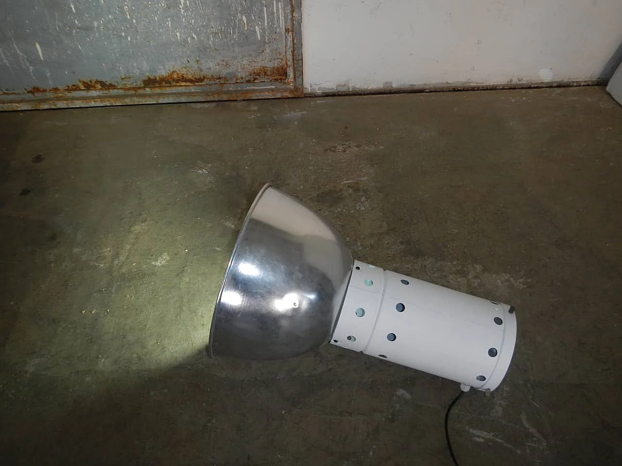 Industrial ceiling lamp in white metal and aluminium, 60s 1092215