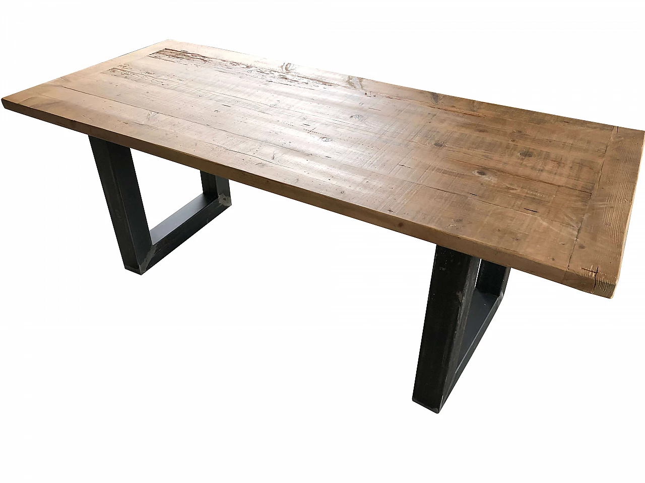Table with salvaged wood and iron legs 1095870