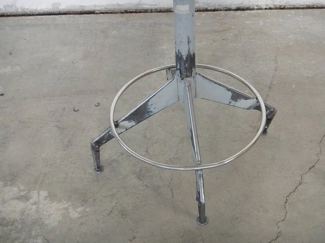 Industrial stool, 1960s 1099505