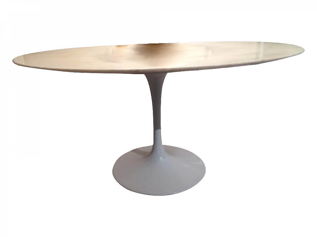 Coffee table with marble top Tulip by Eero Saarinen for Knoll 1117168