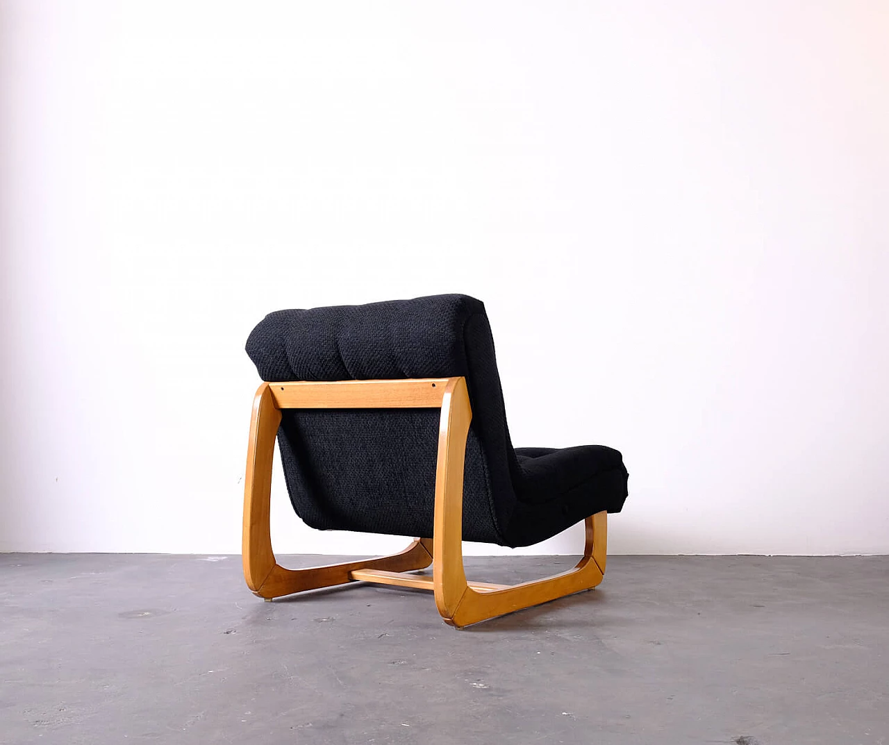 Beech armchair with upholstered seat, 1960s 1181543