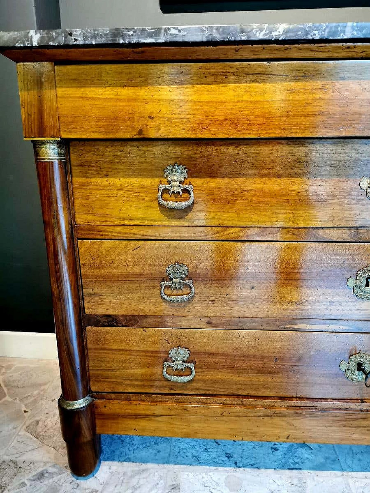 Late Empire chest of drawers in walnut with bronze handles, 19th century 1187702