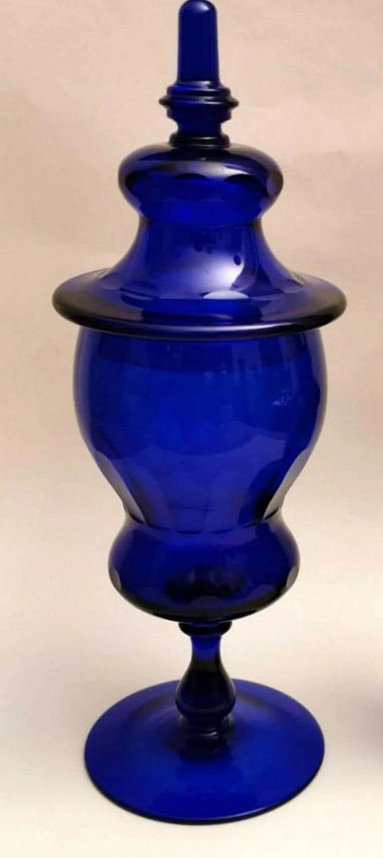 Pair of blown cobalt Murano glass albarelli bottles with lid, 40s 1187884