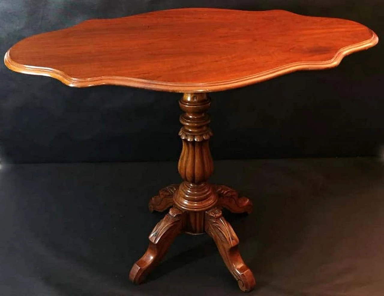 Louis Philippe sail table in walnut, 19th century 1188401