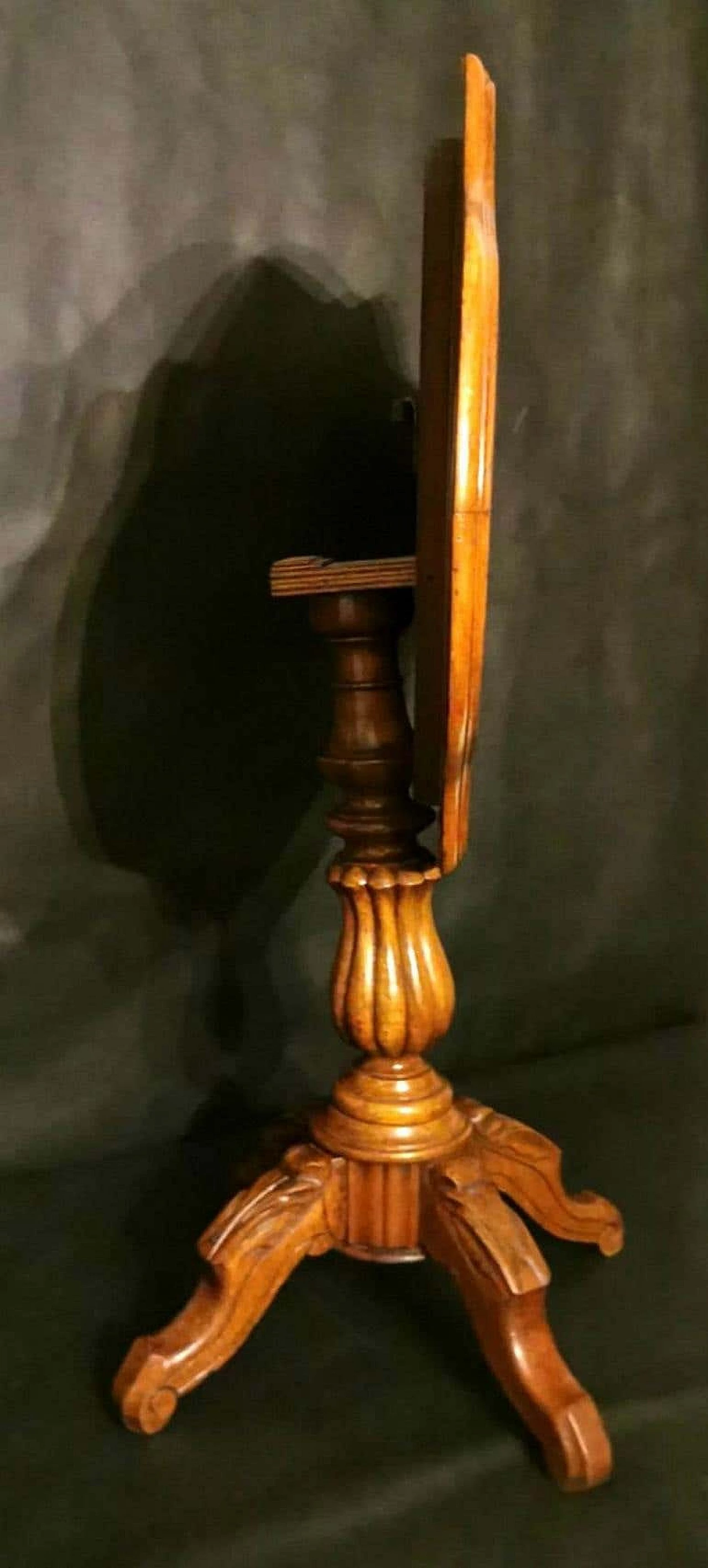 Louis Philippe sail table in walnut, 19th century 1188418