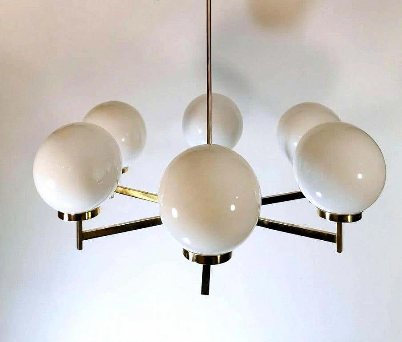 Stilnovo chandelier in brass and opaline glass, 60s 1194454