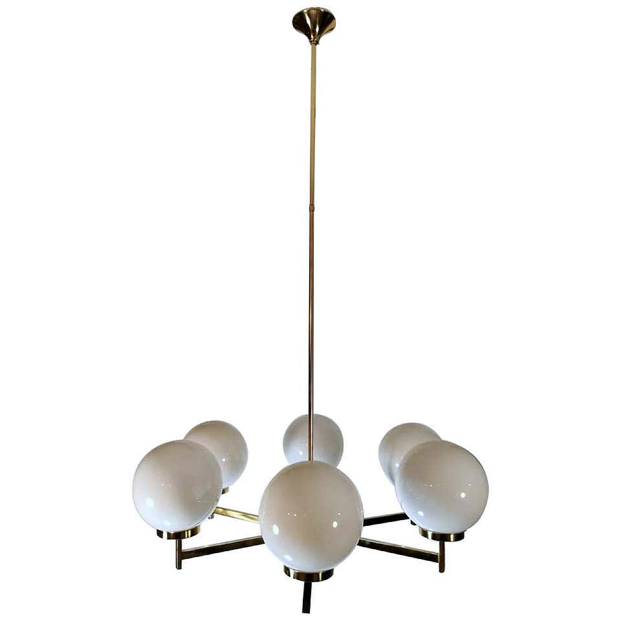 Stilnovo chandelier in brass and opaline glass, 60s 1194470