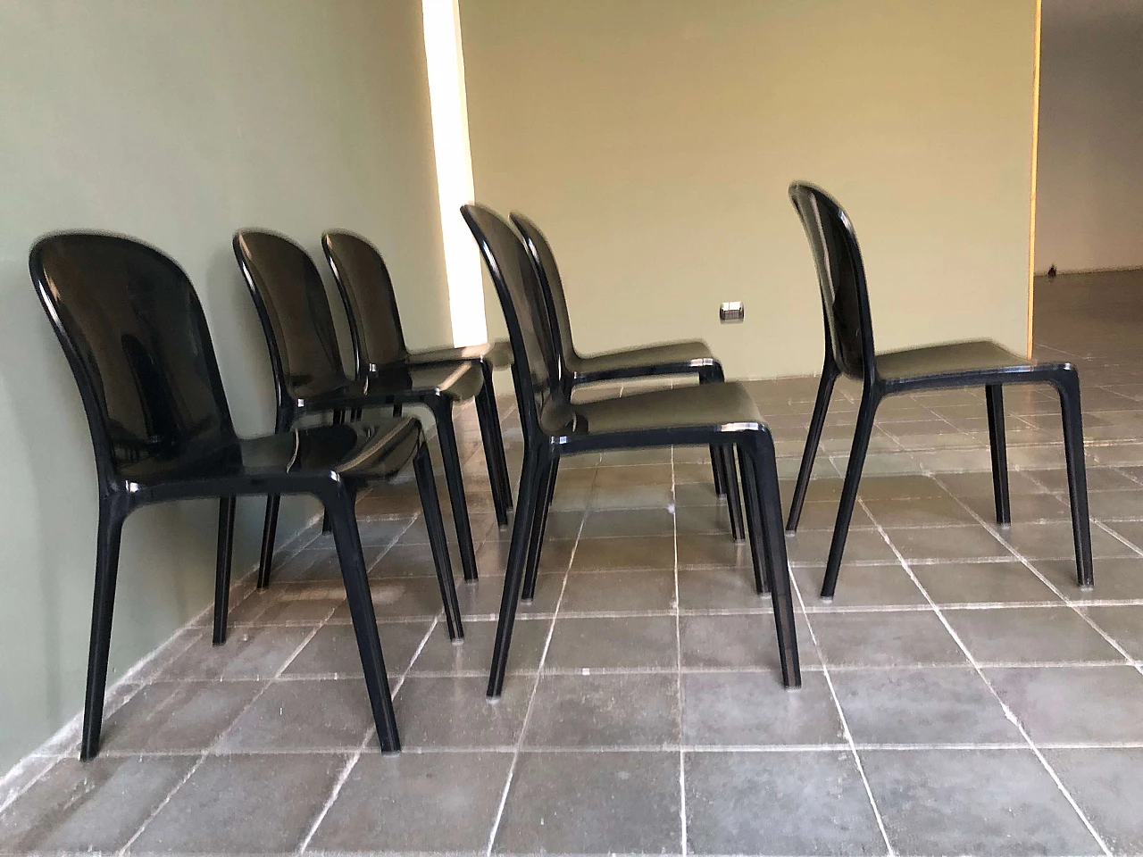 6 Acrylic stacking chairs, 60s 1210106