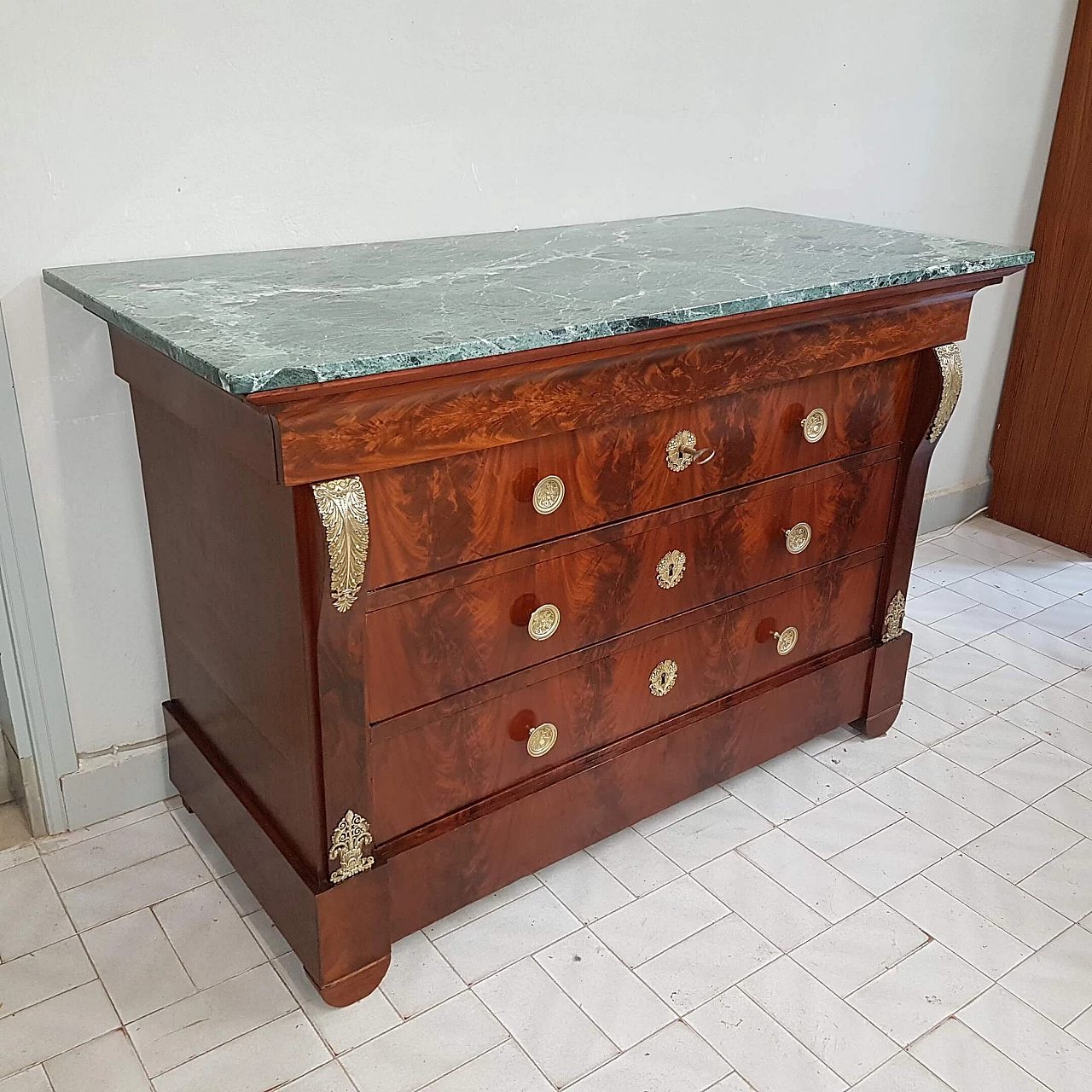 Empire chest of drawers in flamed mahogany and bronze Charles X, 1830 1213797