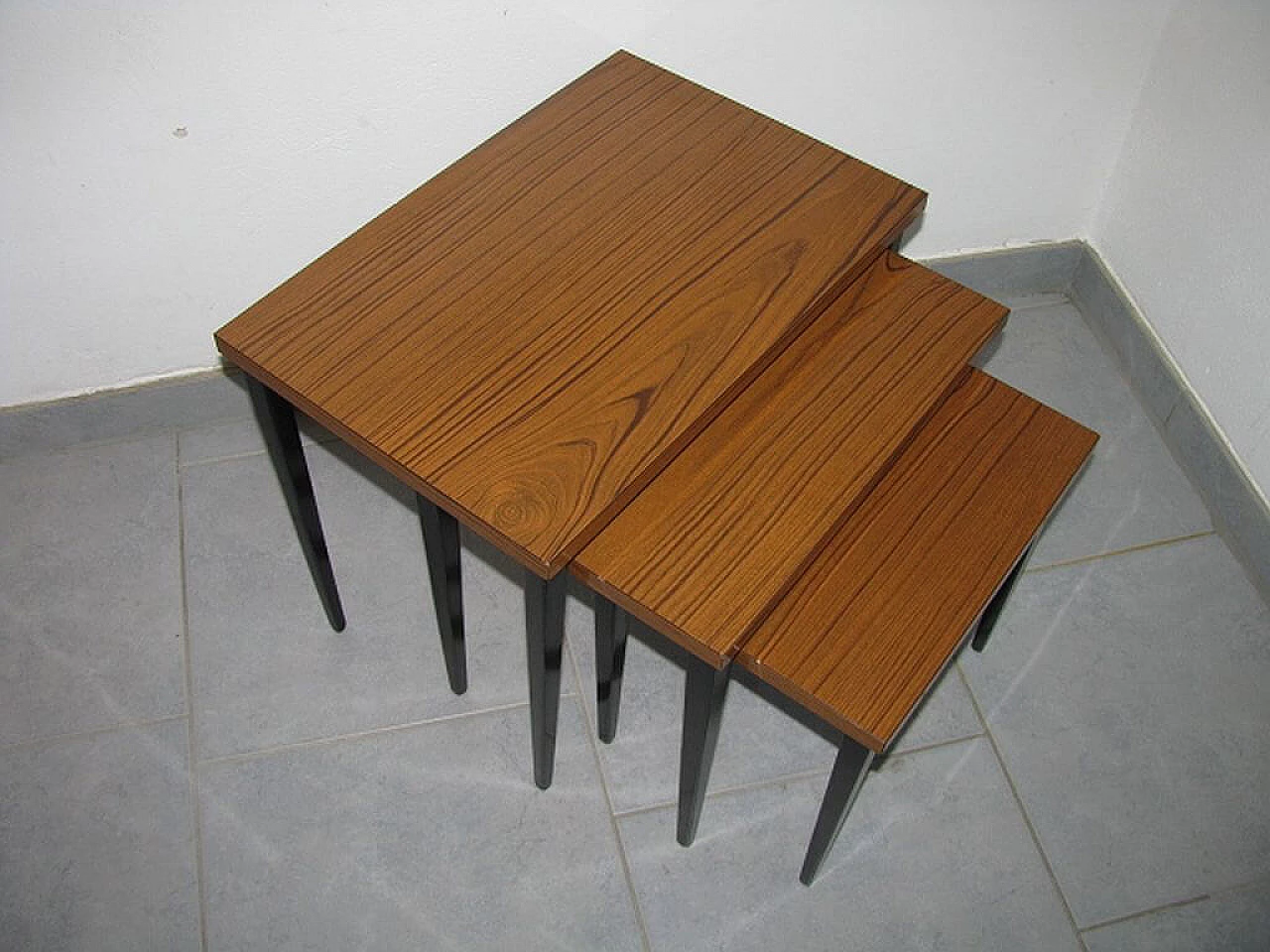 3 Nesting tables in wood, 50s 1217944