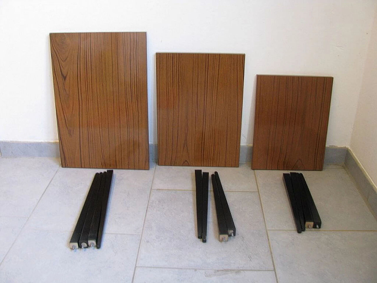 3 Nesting tables in wood, 50s 1217949