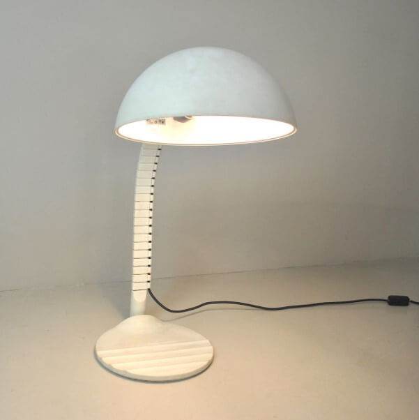 Lampada da tavolo Vertebrae nr.660 in metallo e plastica di Elio Martinelli  per Martinelli Luce, anni '70