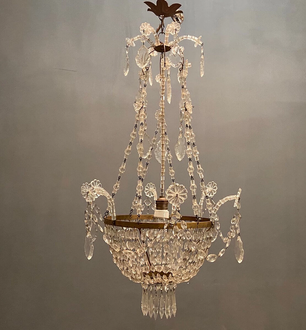 Chandelier in crystal beads and gilded metal, 50s 1226632