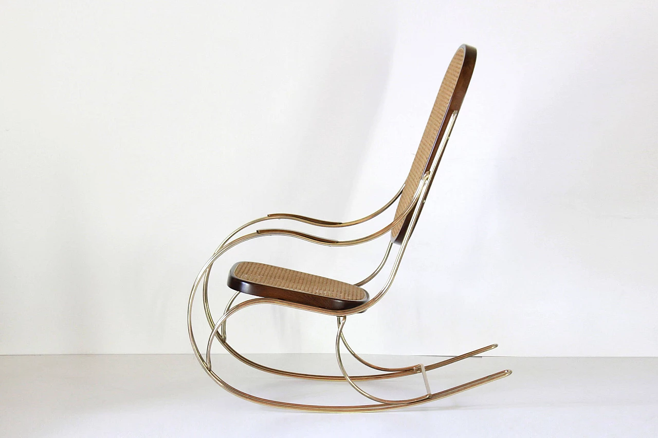 Rocking chair in brass, maple and Vienna straw, 70s 1231883