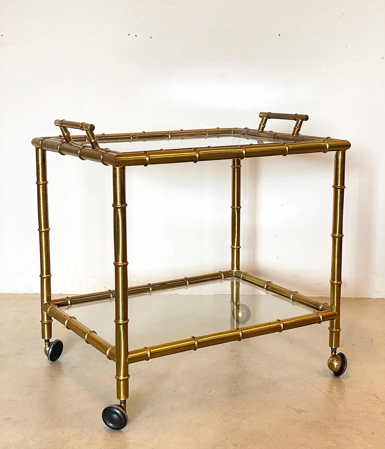 Fake bamboo brass bar trolley with removable tray, 1970s 1236591