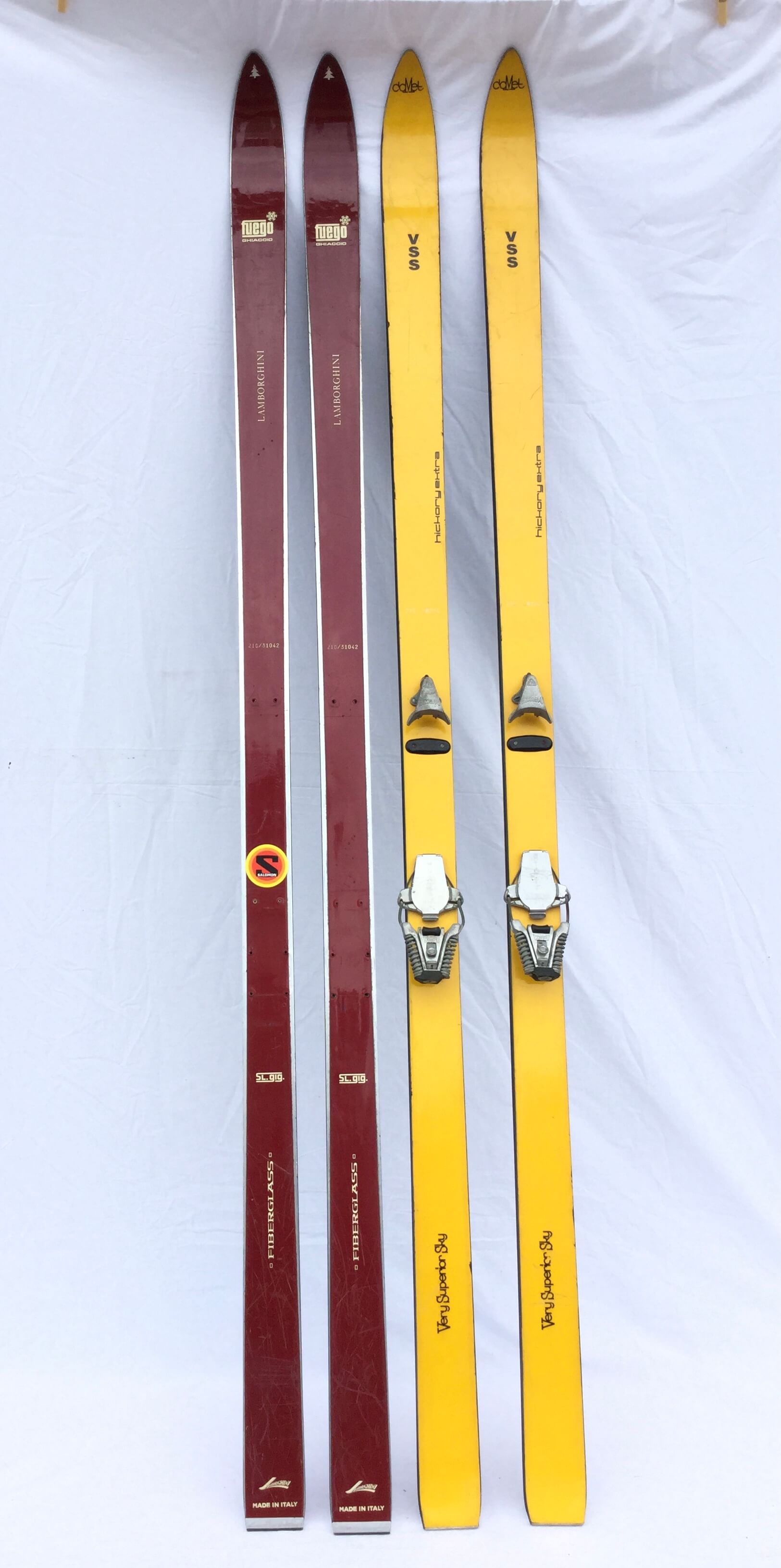 2 Pairs of Lamborghini Fuego and VSS skis, 70s | intOndo