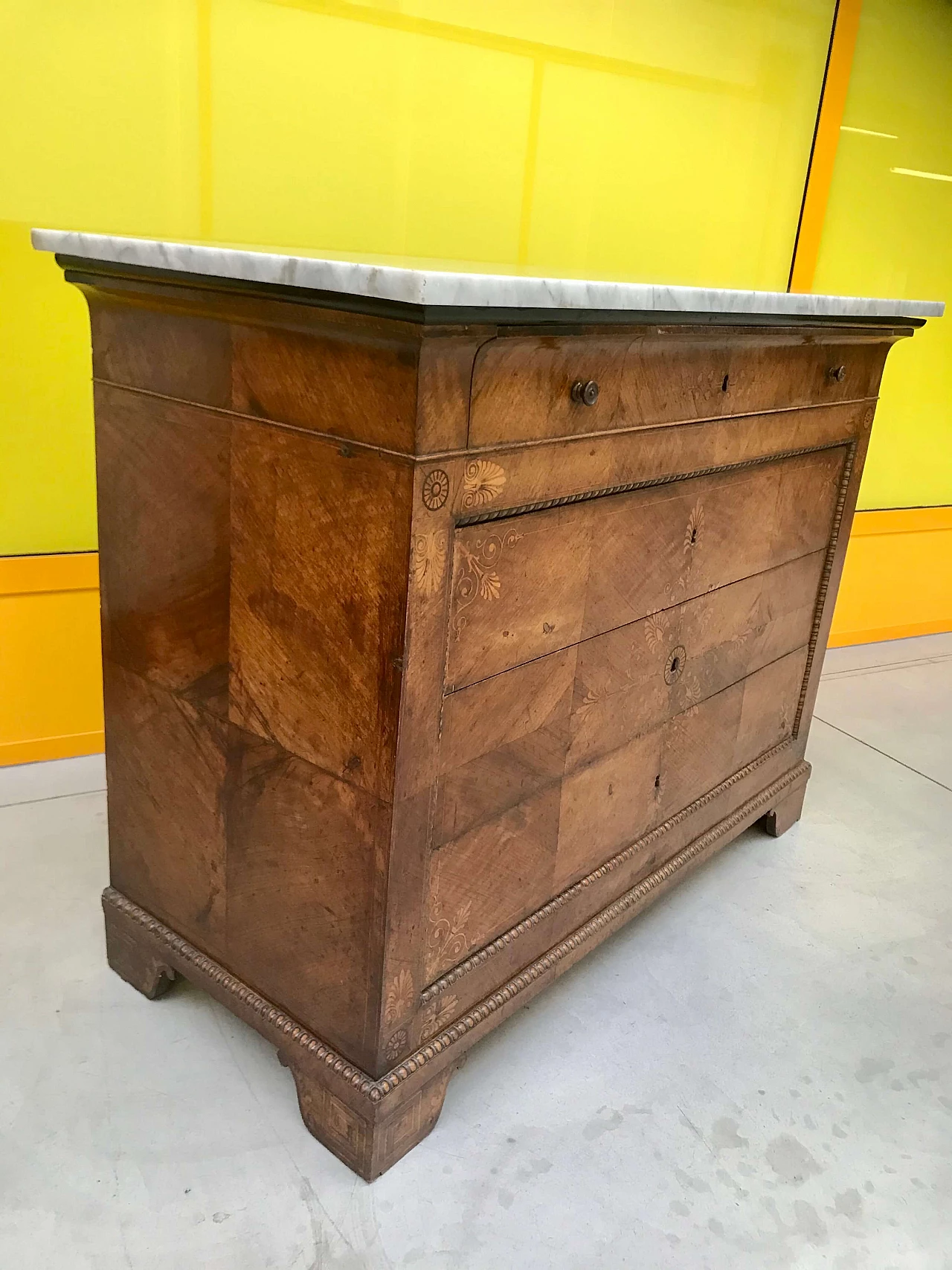 Charles X dresser inlaid and slab walnut, early 19th century 1242439