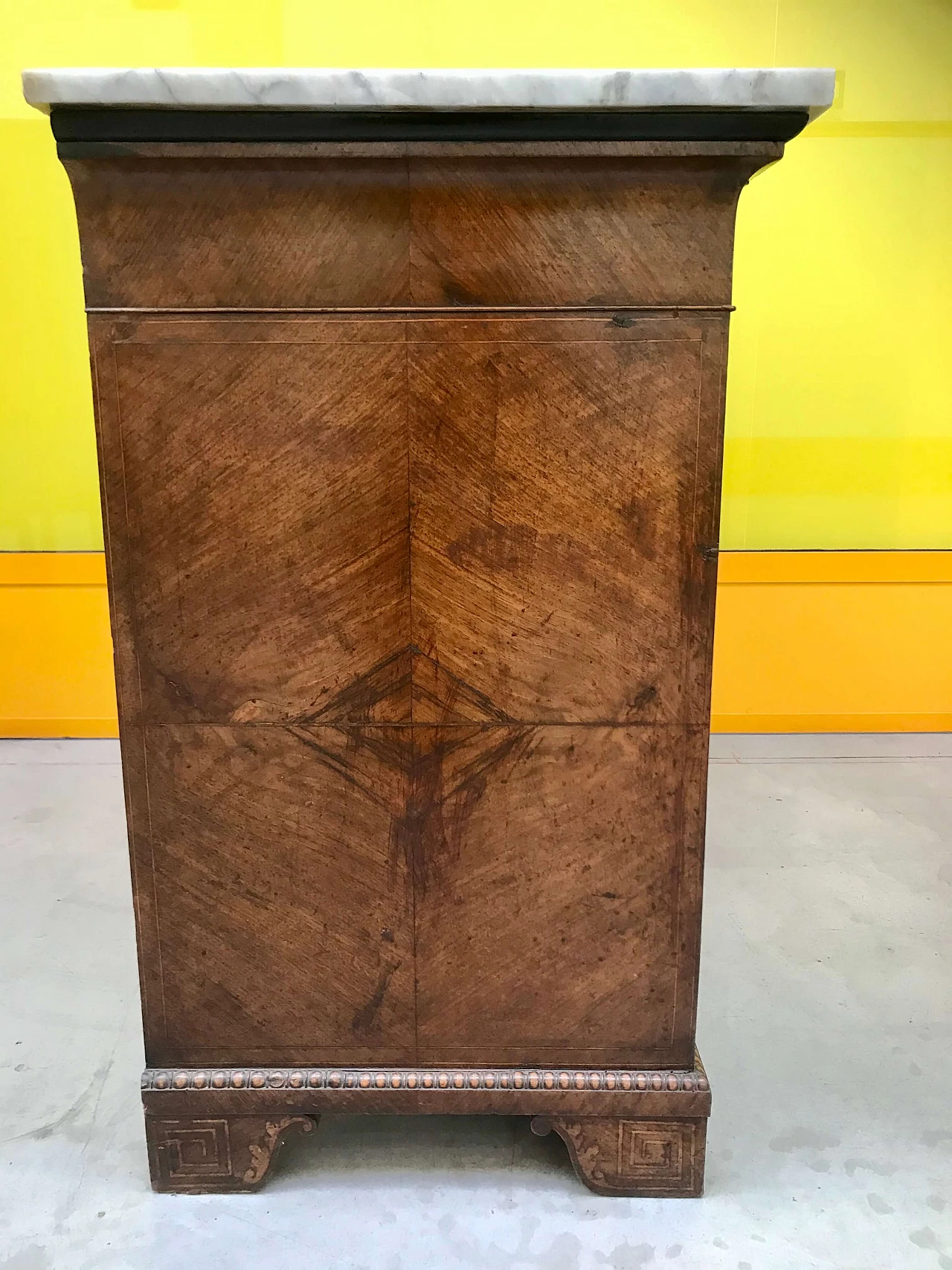 Charles X dresser inlaid and slab walnut, early 19th century 1242443