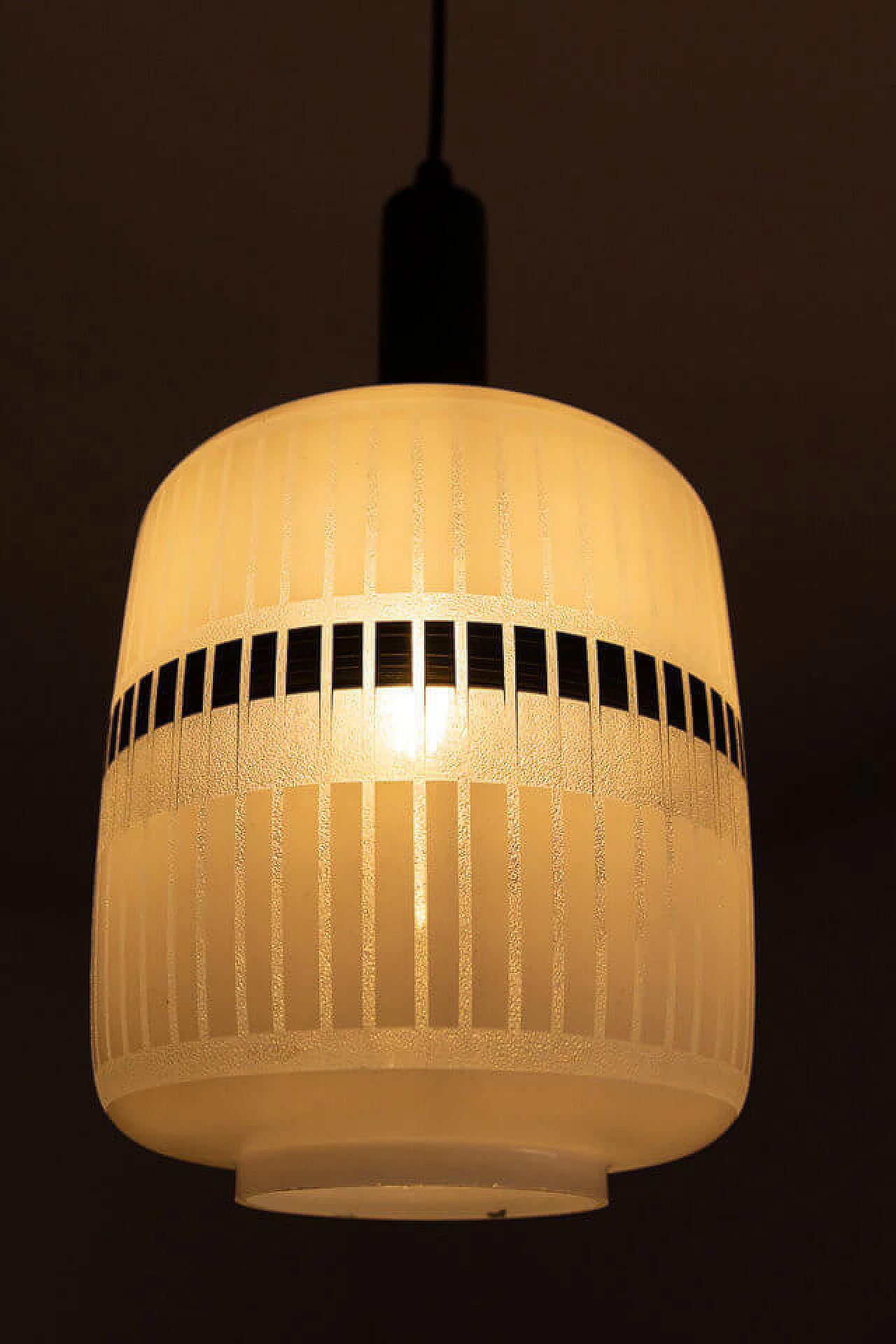 Lampadario Optical in vetro bianco e nero, anni '60 1243893