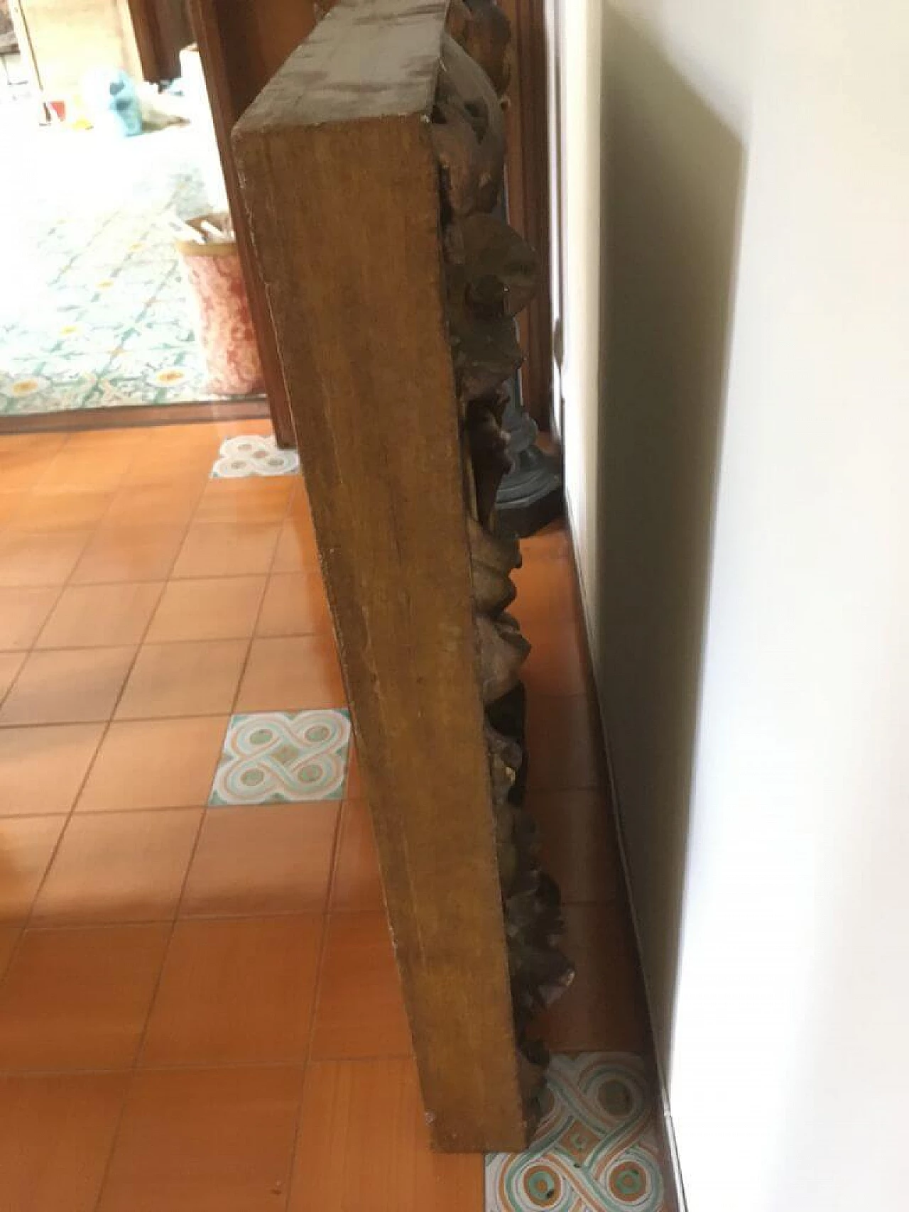 Grande specchiera in legno e foglia dorata, metà '600 1245676