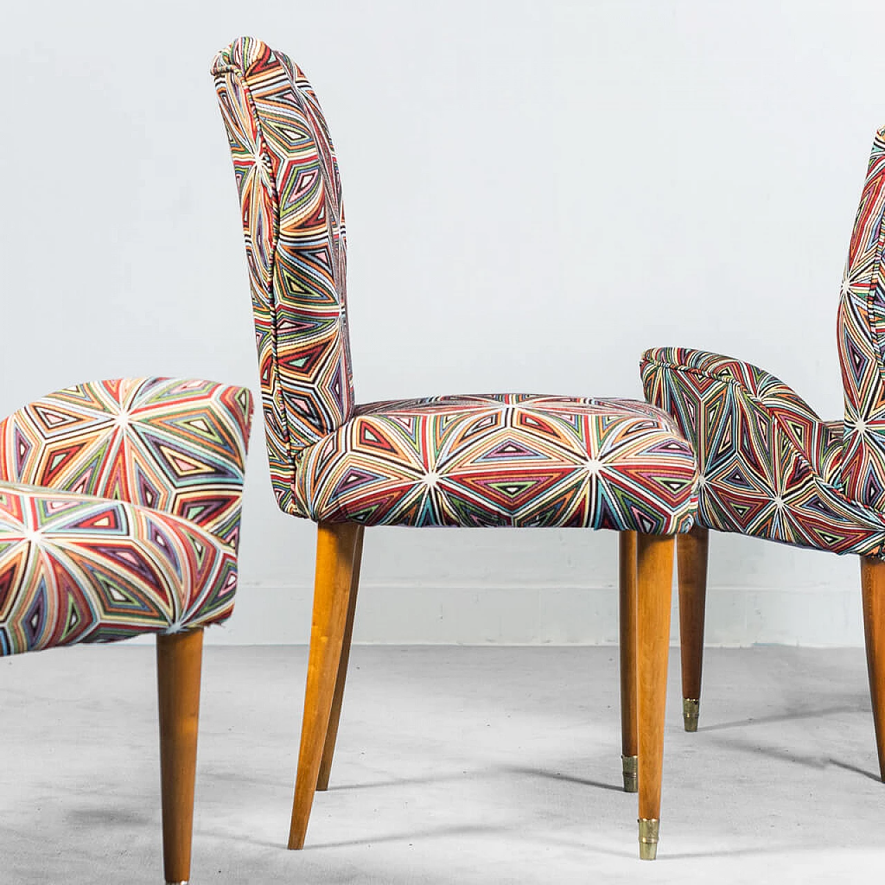 3 Patterned fabric and wood armchairs, 50s 1250882