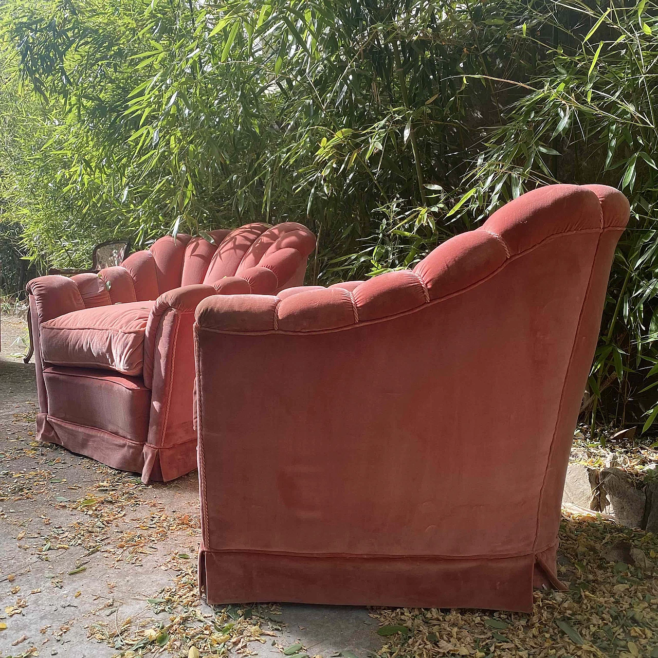 Pair of shell armchairs, 1940s 1251654