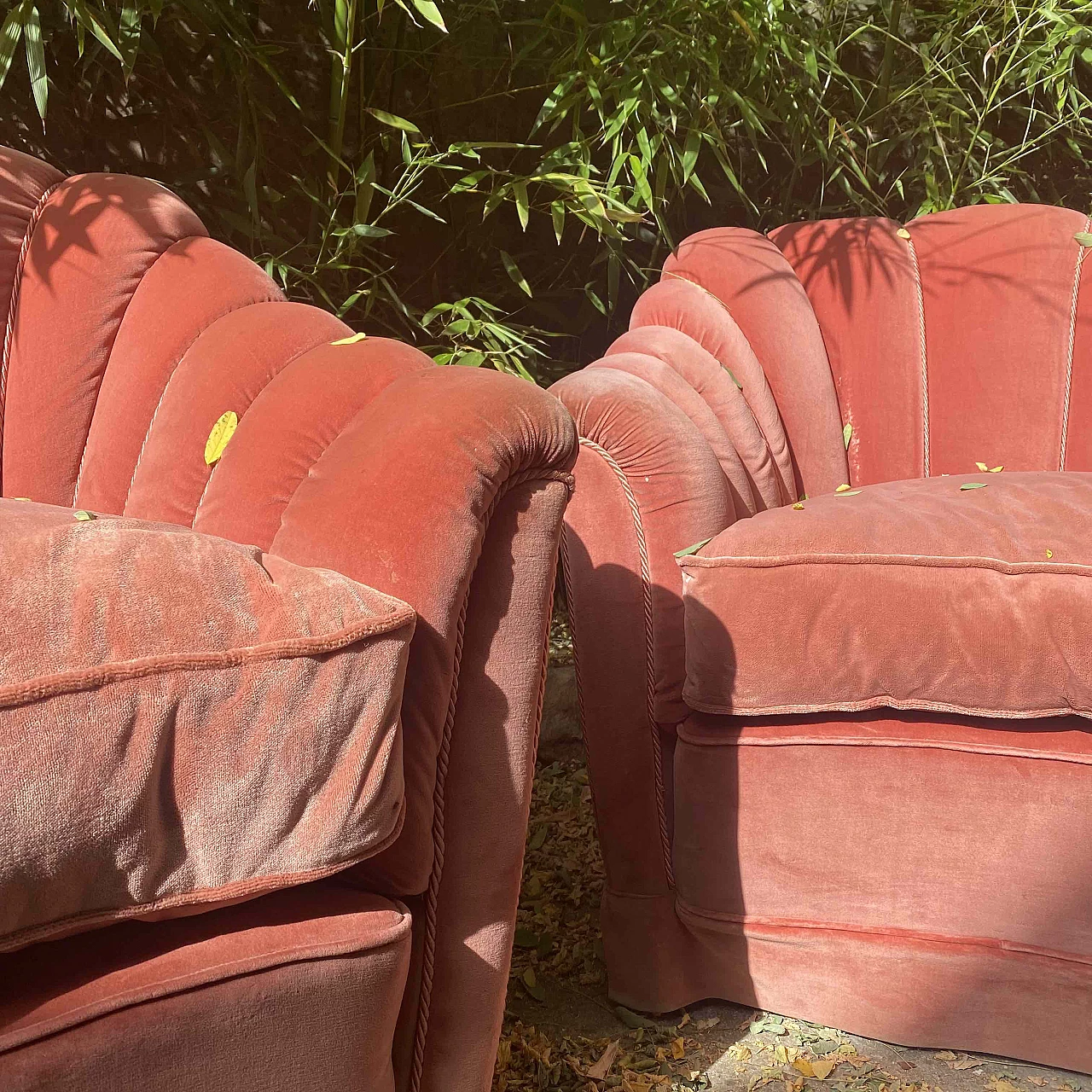 Pair of shell armchairs, 1940s 1251655