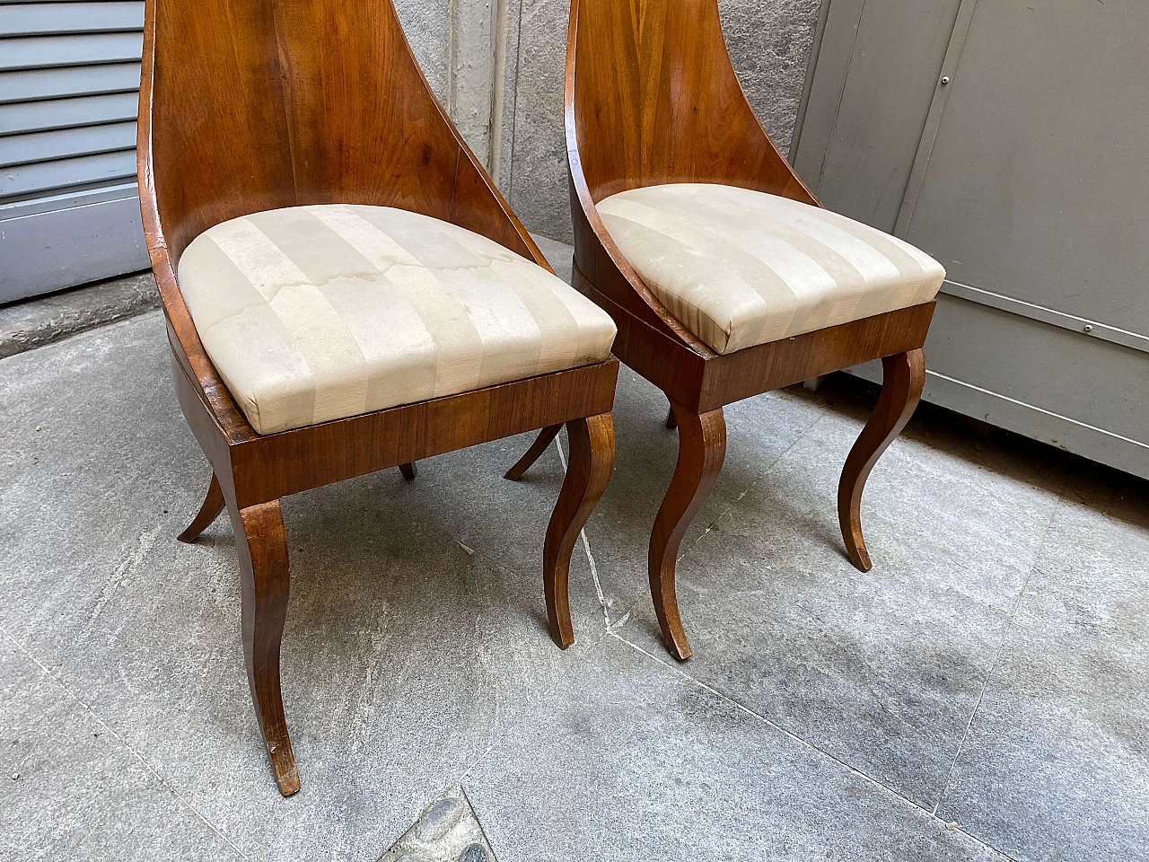 6 Charles X walnut French armchairs, 19th century 1253684