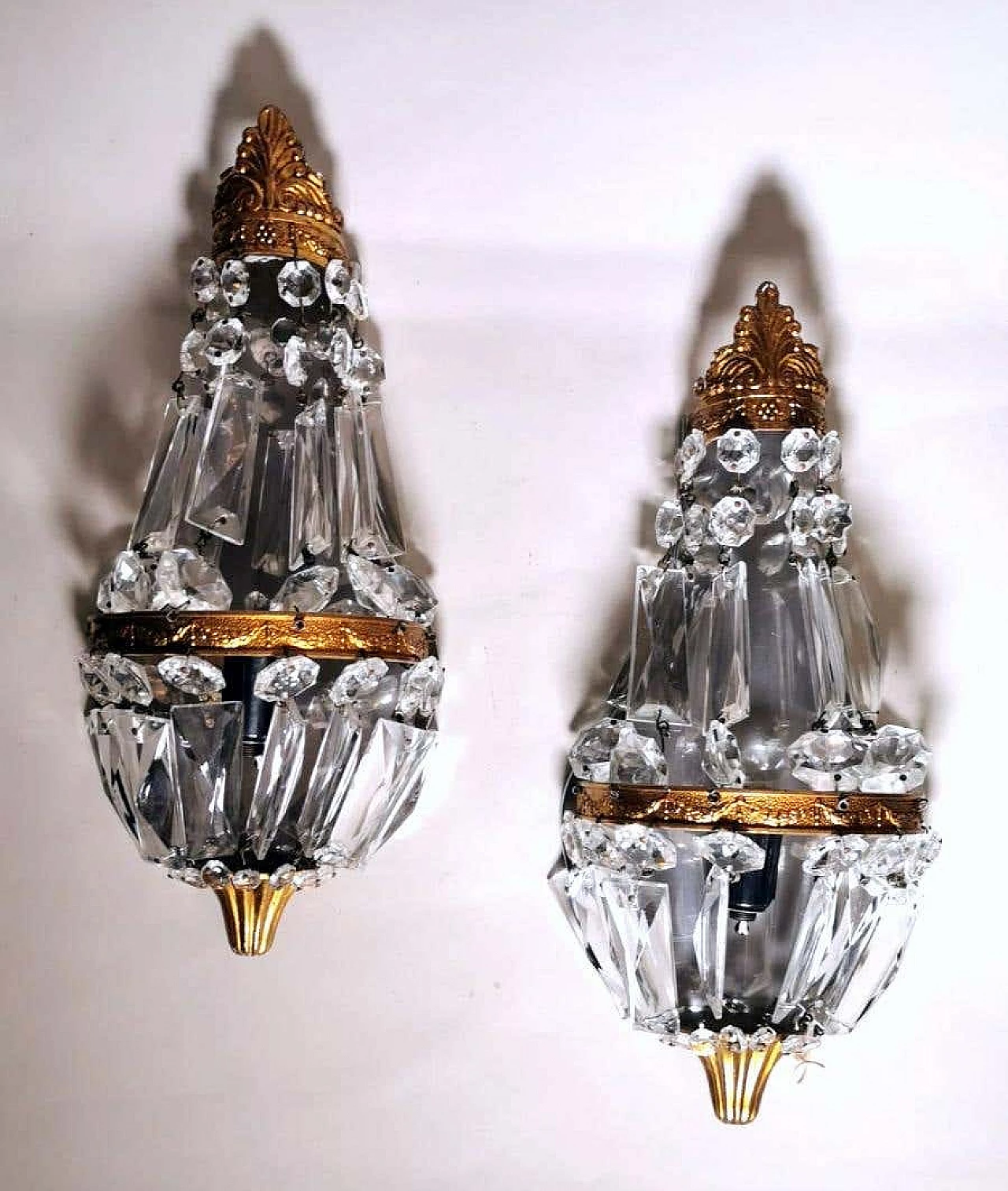 Pair of Louis XVI style balloon wall sconces in brass and crystal, 10s 1271839