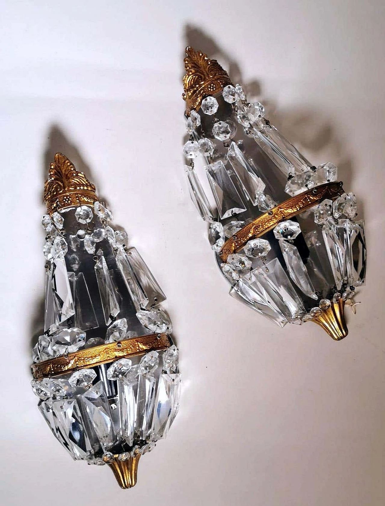 Pair of Louis XVI style balloon wall sconces in brass and crystal, 10s 1271841