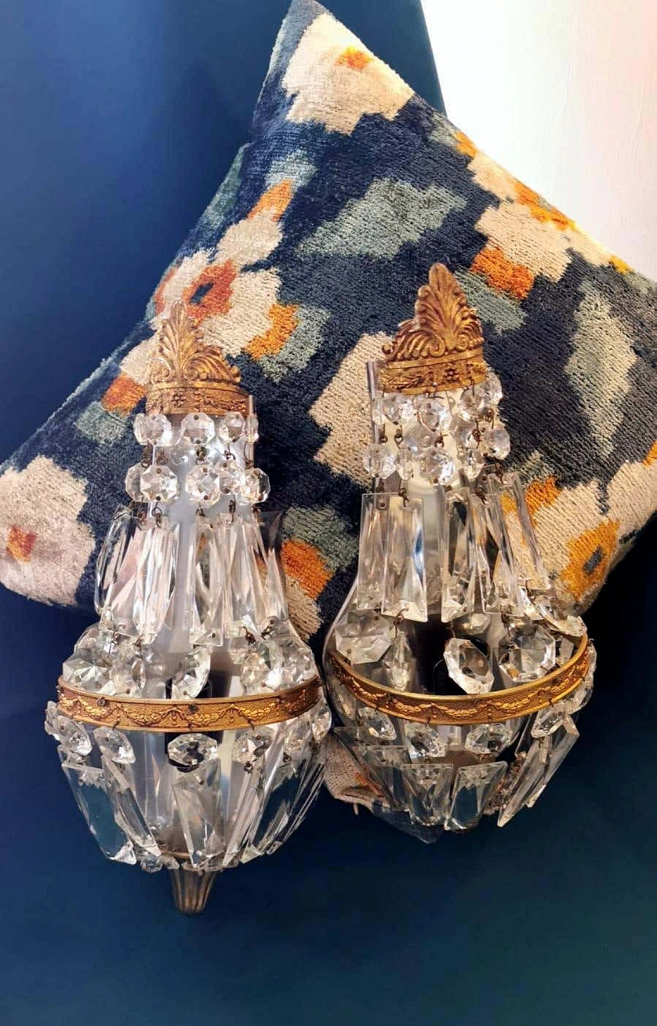 Pair of Louis XVI style balloon wall sconces in brass and crystal, 10s 1271848