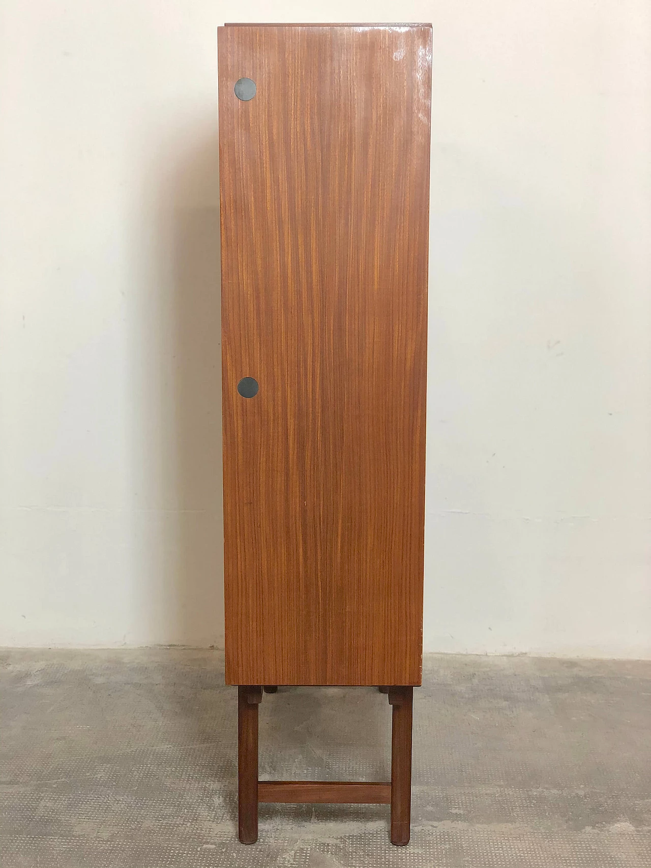 Credenza alta impiallacciata in teak di Barovero Torino, anni '60 1279037